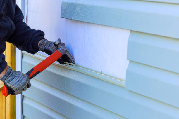 Reliable Emergency Siding Repair contractor in New Springfield, OH by Creative Siding